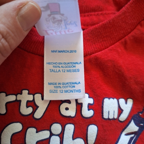 💥Buy2Get1Free💥Red Short Sleeve Tee with Playful Print - Picture 2 of 2